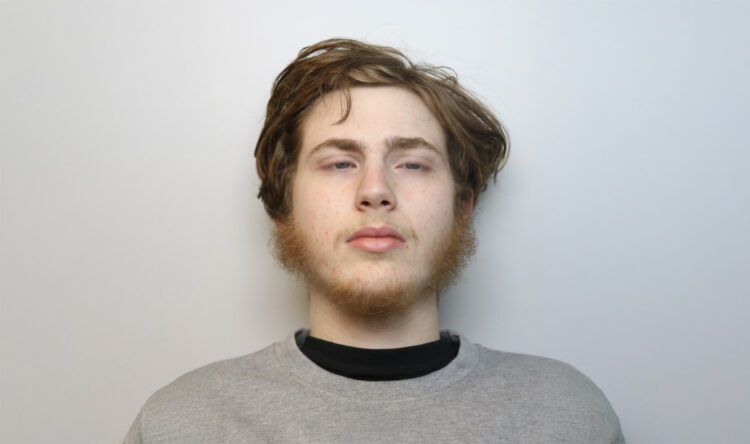 Man who risked lives in dangerous pursuit through Swindon jailed