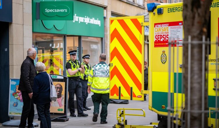 Swindon Specsavers staff ‘give life-saving CPR to elderly man’