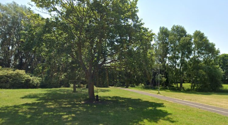Detectives investigate knifepoint robbery of young boy in Swindon