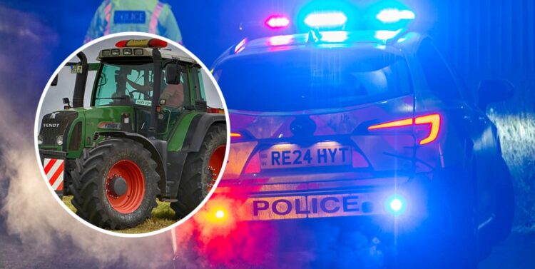 A350 closed by police after tractor breaks down and blocks route