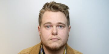 No jail for Swindon man who secretly took photos of naked woman