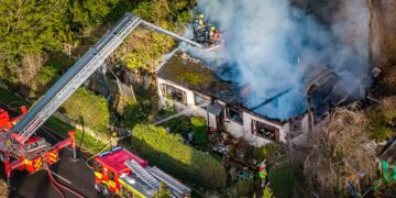 Home on A420 completely destroyed in dramatic early morning fire