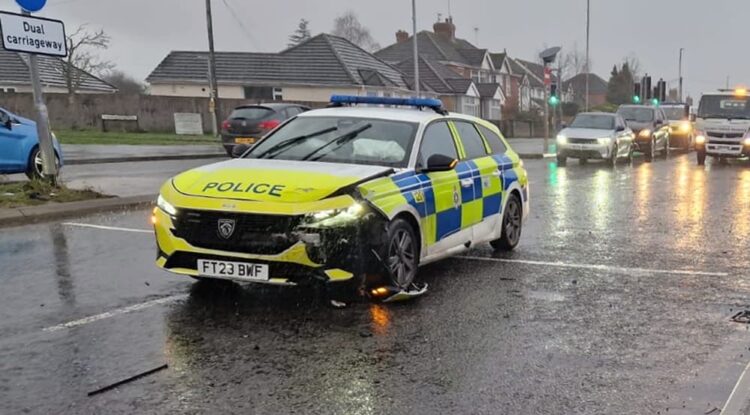 Police officer hurt in crash while responding to 999 call in Swindon