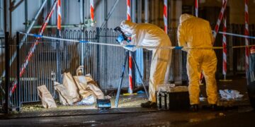 Forensics descend on stabbing scene in Chippenham street
