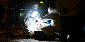 Forensics descend on stabbing scene in Chippenham street