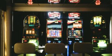How Dependent is Online Gambling Sessions on the Season?