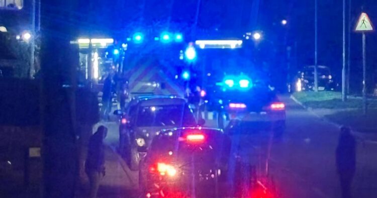 Three kids among eight rescued from burning building in Swindon