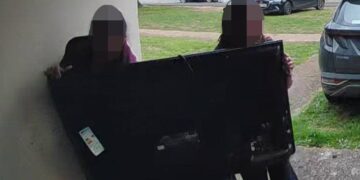 Would-be thieves return TV to doorstep after discovering it’s broken