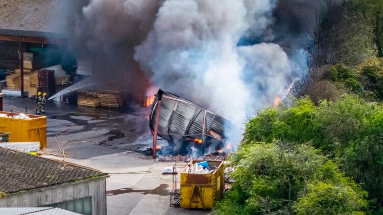 Huge smoke plume amid fire at struggling Airsprung Beds factory