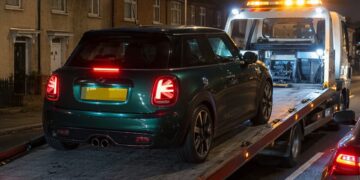 Swindon MP’s car towed away after hitting ‘moon crater’ pothole