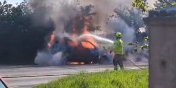 A420 delays after car bursts into flames just over Wiltshire border