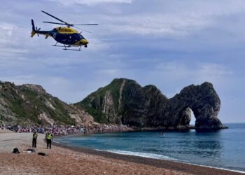 Wiltshire air ambulance medics race to drowning casualty at beach