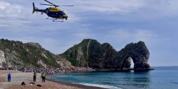 Wiltshire air ambulance medics race to drowning casualty at beach