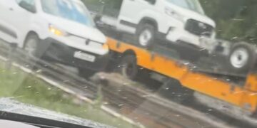 Traffic delays after flooding on A419 on ‘hottest day of the year’
