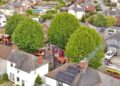 Fire engines flood street in Swindon as crews tackle house blaze