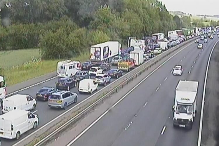 M4 near Swindon closed after ‘serious crash’, Wiltshire Police say