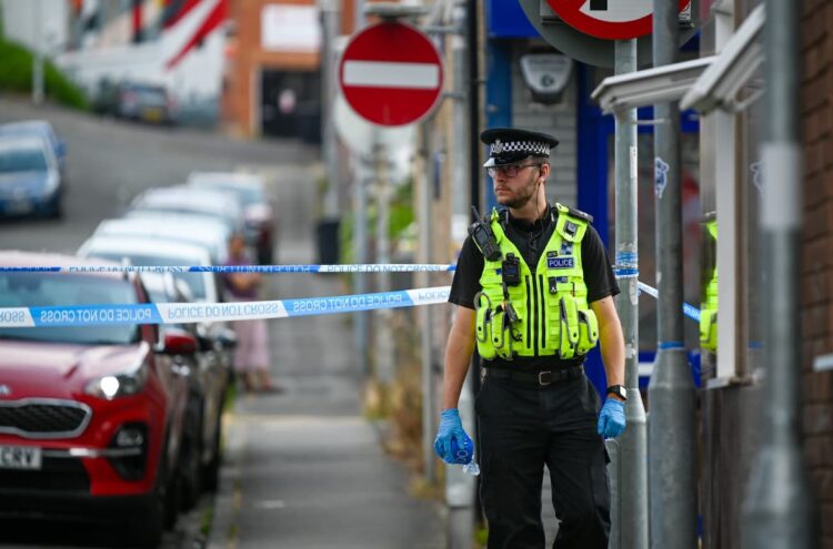 Man sustains serious injury in Swindon town centre street fight