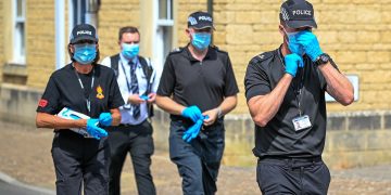 Police search Swindon house in screwdriver attempt murder probe