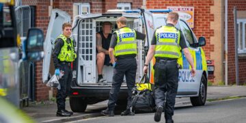 Wanted man arrested after police called to crash in Chippenham