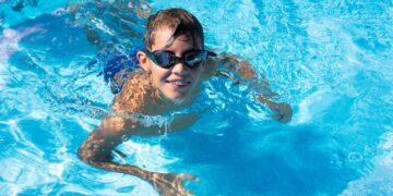 Families Vent Frustration as Longleat Swimming Paradise Closures Mount