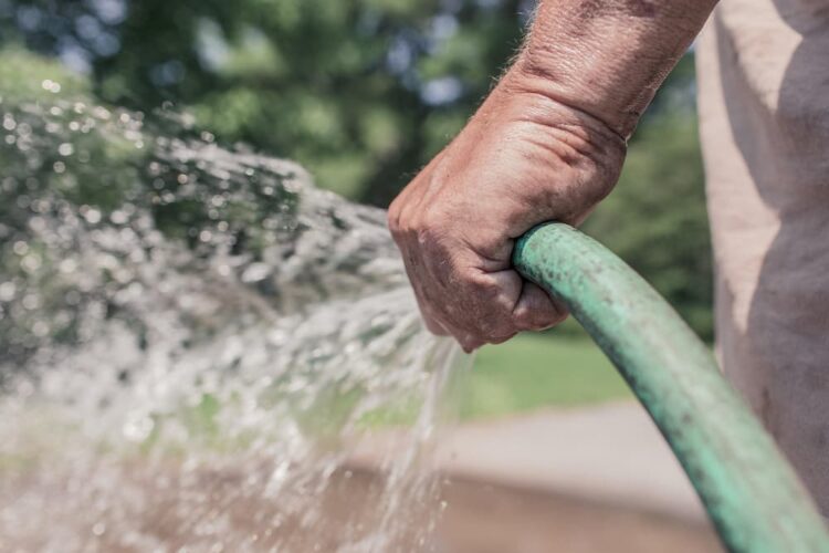 Hosepipe ban ‘loopholes’ revealed in new Thames Water guidance