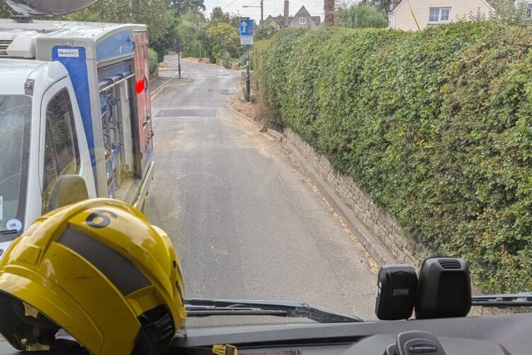 Tesco apologises after delivery driver blocks fire engine on 999 call