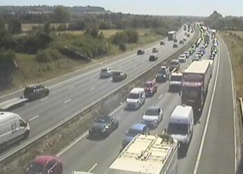 Major delays on M4 as emergency services attend Wiltshire crash