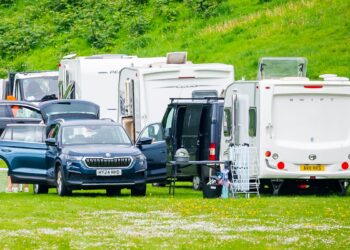 Urgent warning issued after travellers set up camp on Swindon field