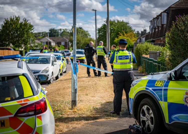 Attempted murder arrest after woman ‘stabbed’ in Highworth home