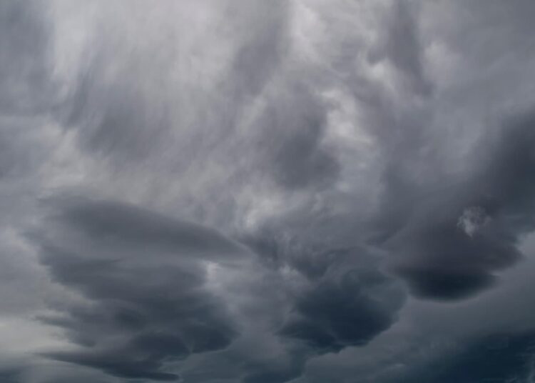 Flooding risk as thunderstorm warning issued for parts of Wiltshire