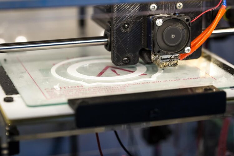 3D Printing vs CNC Machining for Plastic Prototypes