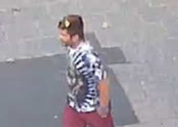 Police hunt man after assault outside popular Swindon venue