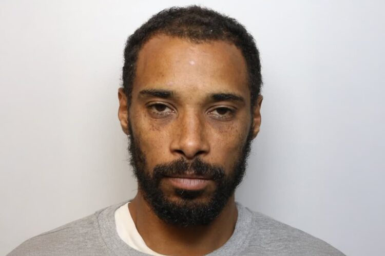 Swindon police launch manhunt for suspect after serious assault