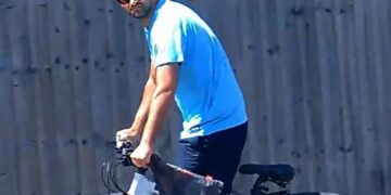 Police hunt man who followed teen girls in voyeurism investigation