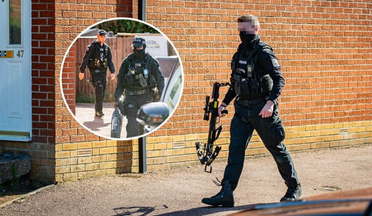 Armed police swoop as man ‘makes threats with deadly crossbow’