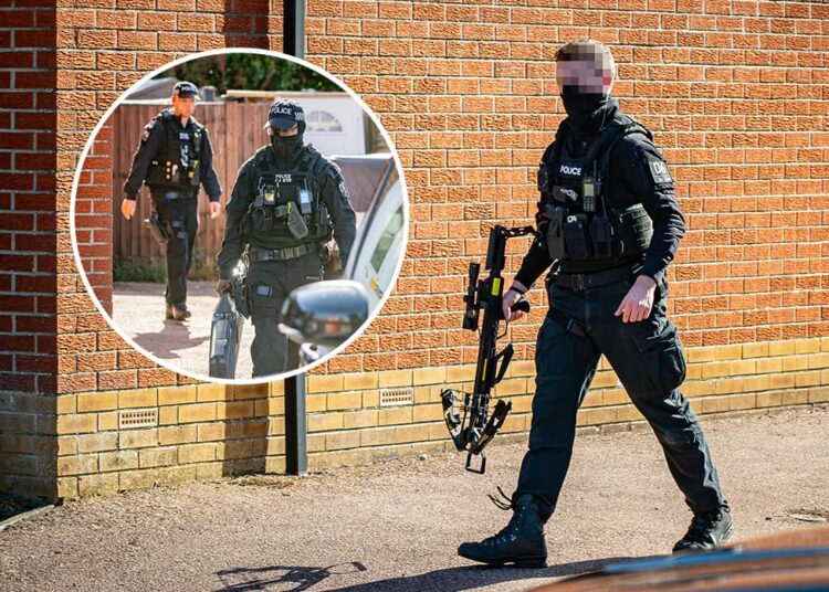 Armed police swoop as man ‘makes threats with deadly crossbow’