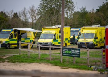 RAF Fairford ‘terror plot’: five arrested and three vans examined