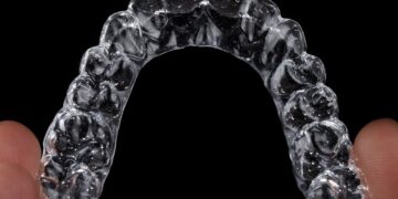 Oral Hygiene Tips During Clear Aligner Treatment
