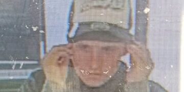 Staff member assaulted as group tries to enter Swindon M&S store
