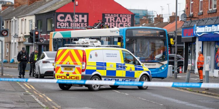 ‘Very minor’ electric car crash sparks lengthy closure in Swindon