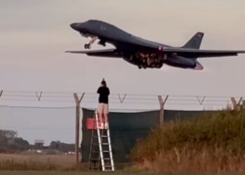 US Air Force removes bombers from RAF Fairford after ‘terror plot’