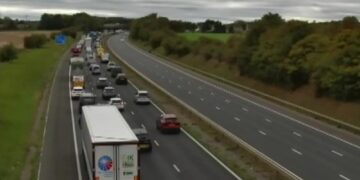 M4 shut in both directions after crash sparks emergency response