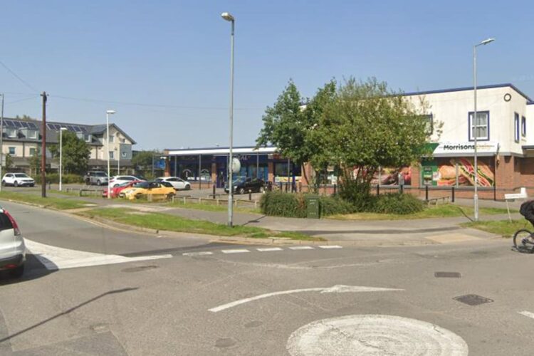 Man holding weapon attacks victim through car window in Swindon