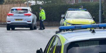 Police probe ‘suspicious package’ as Swindon street cordoned off