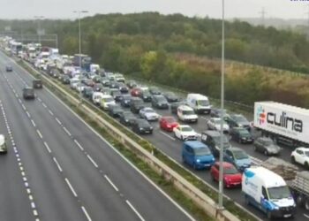 Major tailbacks on M4 near Bristol as vehicle fire closes motorway